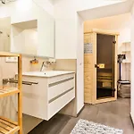 Prora - Strandapartment Mit Sauna Und Strandkorb Am Strand - Koenigsstuhl Binz