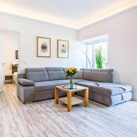 Prora - Strandapartment Mit Sauna Und Strandkorb Am Strand - Koenigsstuhl * Binz
