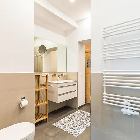 Prora - Strandapartment Mit Sauna Und Strandkorb Am - Koenigsstuhl * Binz